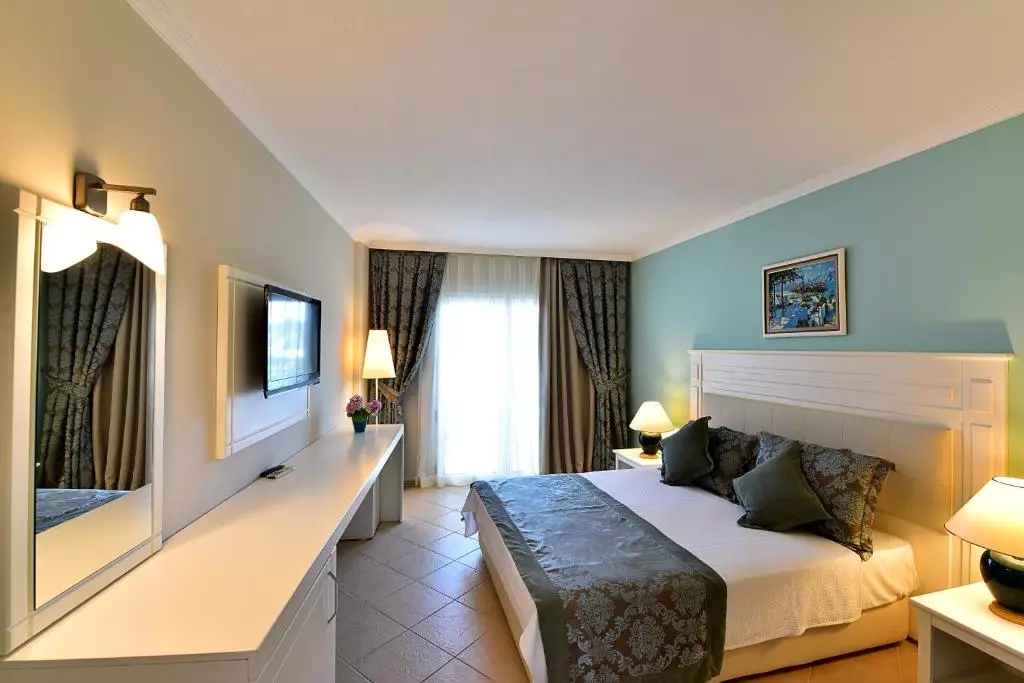 اوتیوم پارک آیاز آکوا بیچ