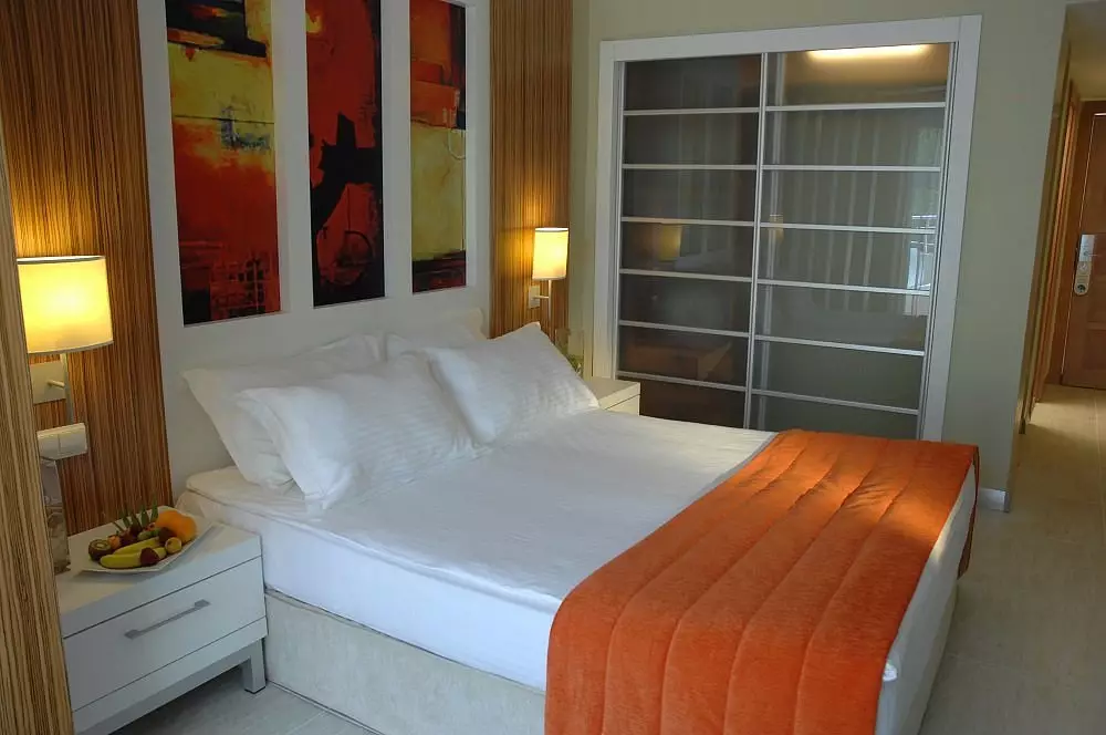 گادس آف بدروم