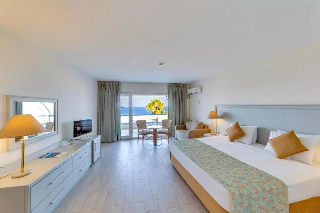 گرند بلو اسکای اینترنشنال