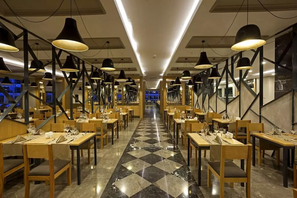 تور لاکچری بدروم