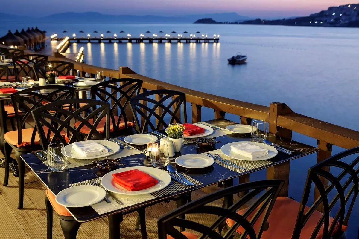 لو بلو اند ریزورت کوش آداسی