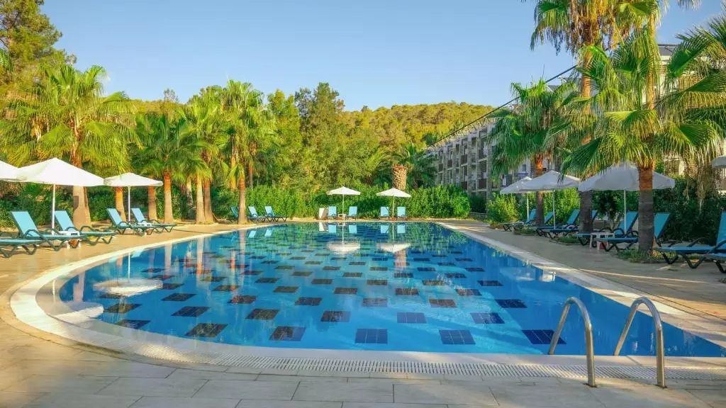 کریستال گرین بی ریزورت اسپا