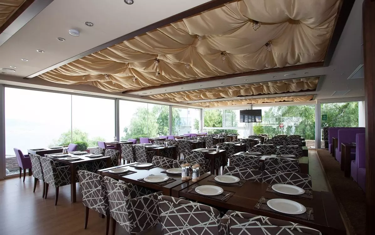 رویال آرنا ریزورت اند اسپا