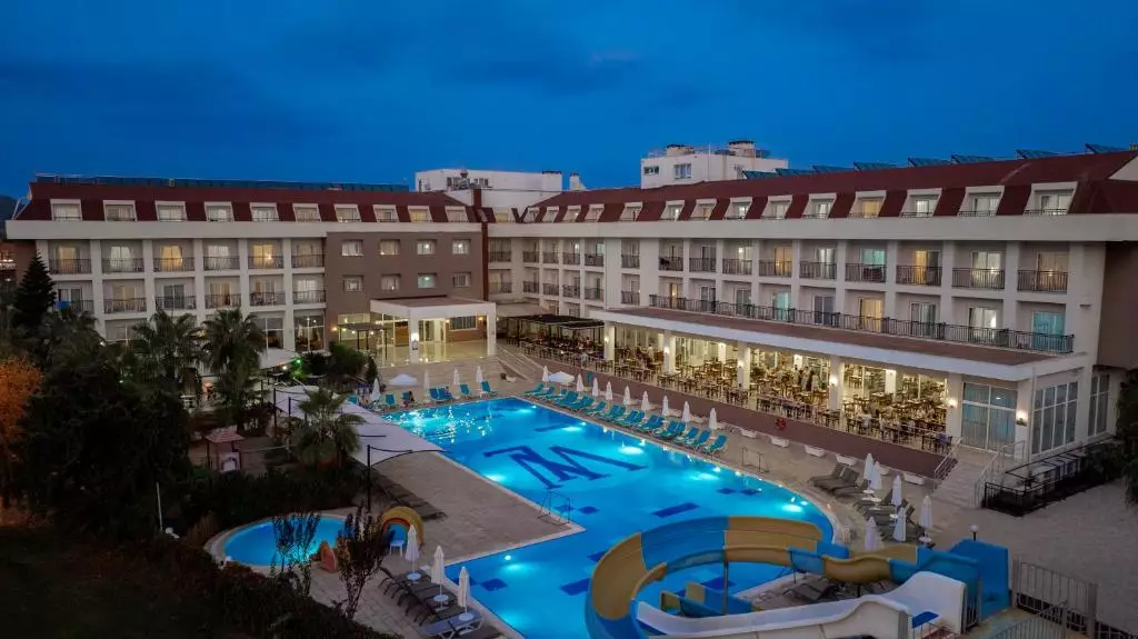 هتل ام جی وایت لیلیوم آنتالیا