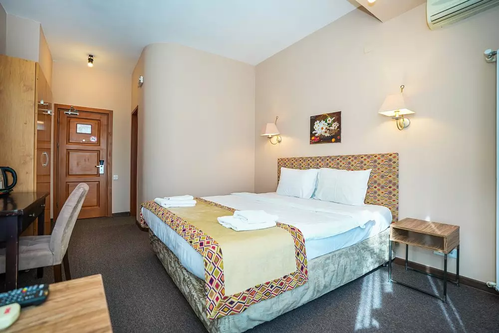 آندزا تفلیس