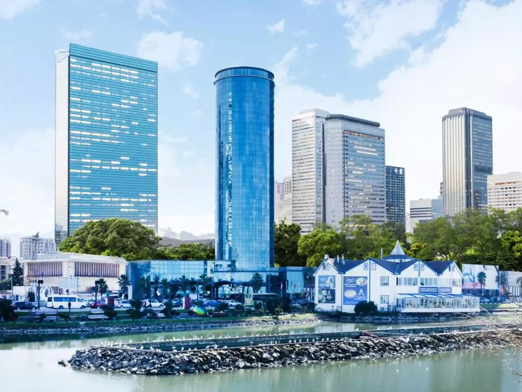 هتل اسکای تاور باتومی