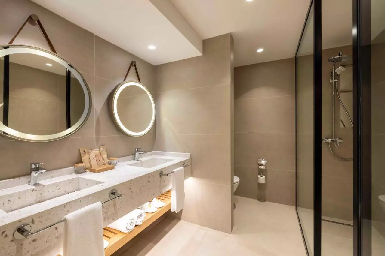 سیرن بلک آنتالیا