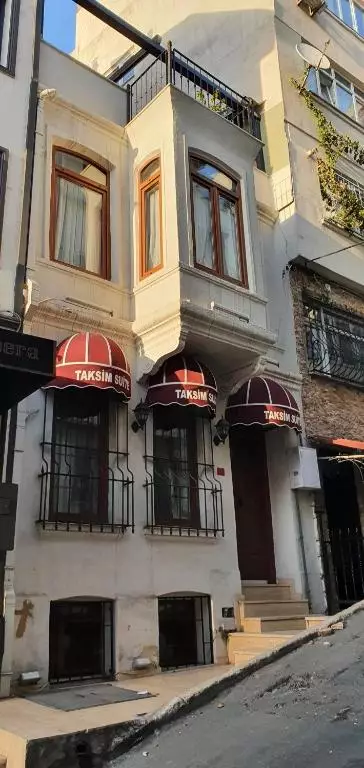 هتل تکسیم سوئیتس استانبول