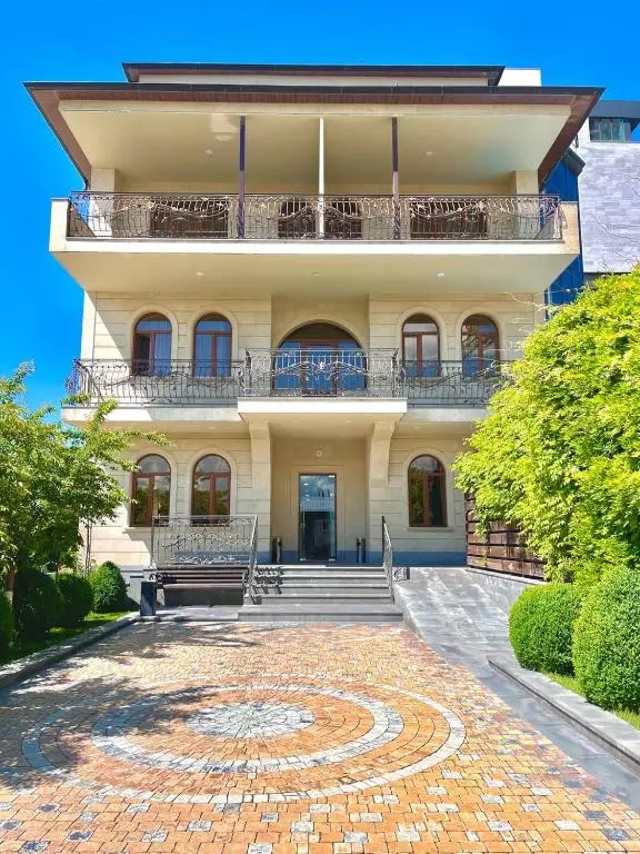 هتل بین ایروان