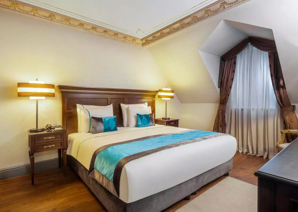 پلازو دونیزتی