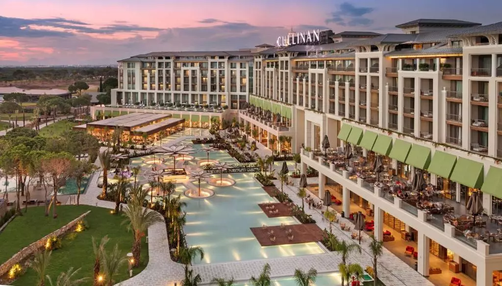 کولینان گلف اند ریزورت بلک آنتالیا