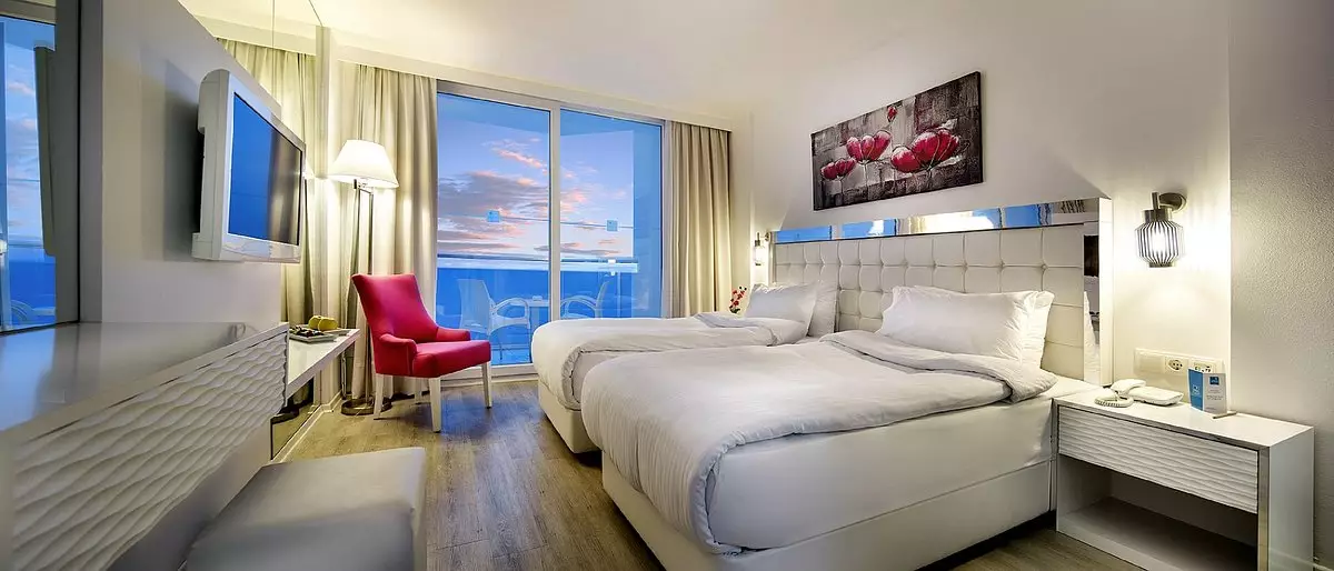 لو بلو اند ریزورت کوش آداسی