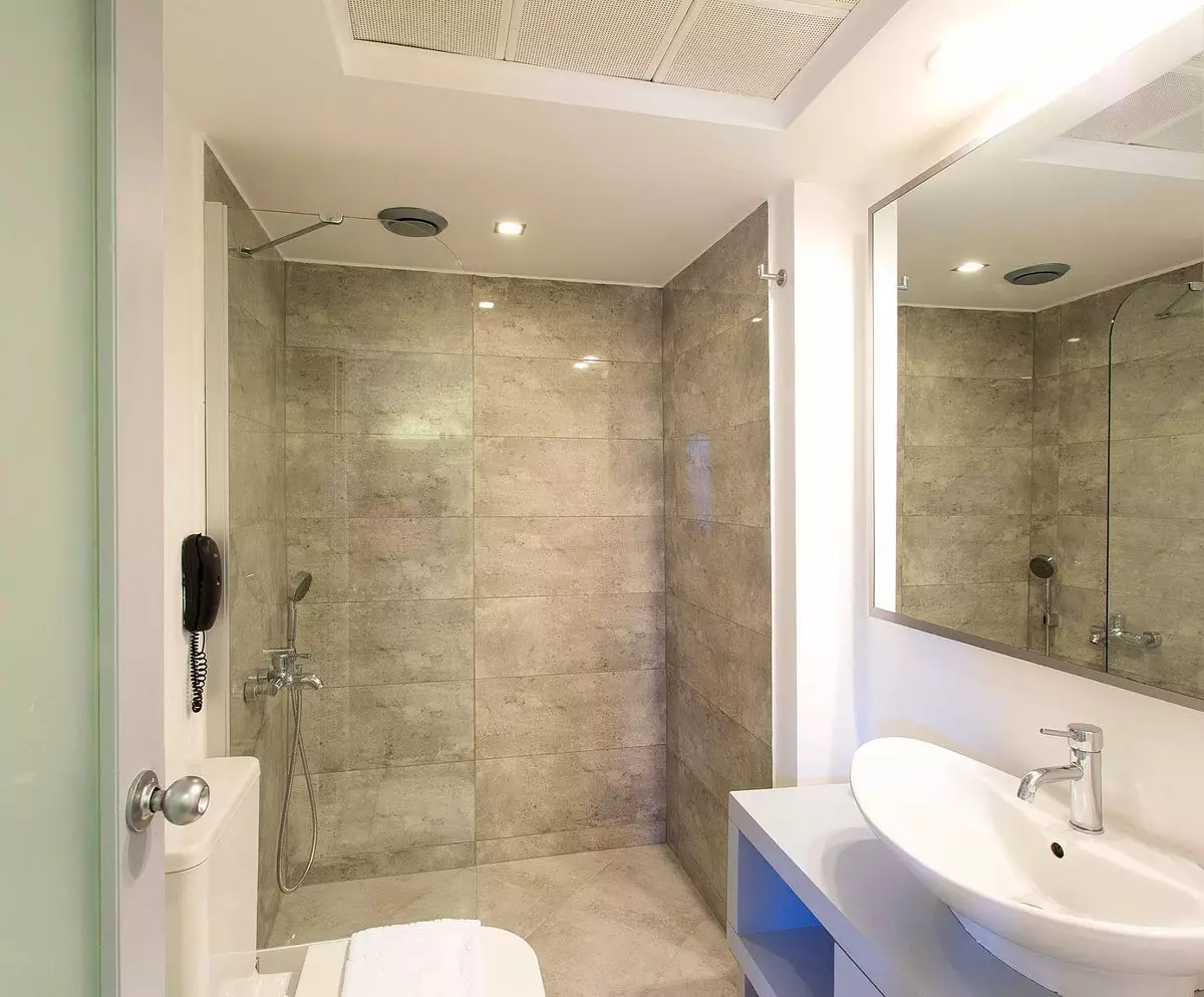 گادس آف بدروم