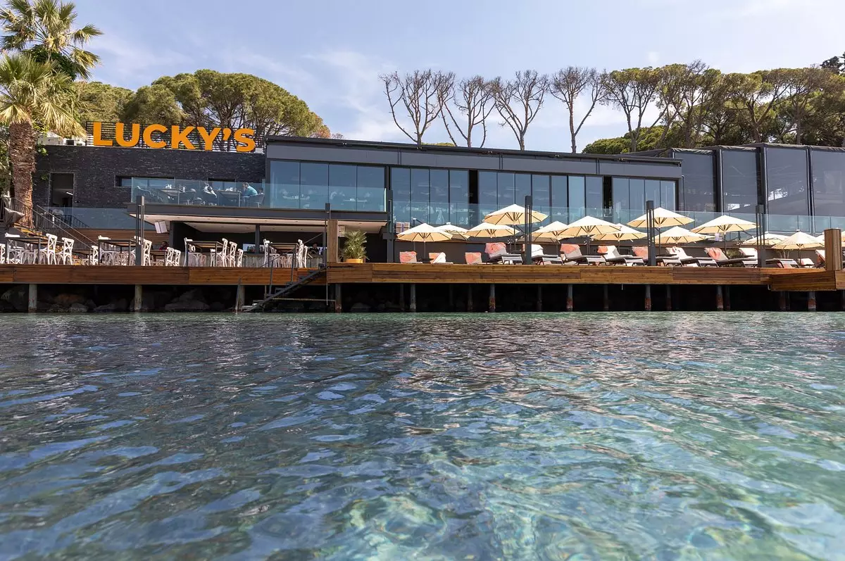 هتل یونیک لایف استایل