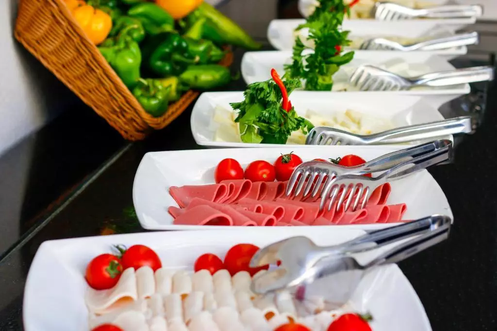 اوراسیا بیچ مارماریس