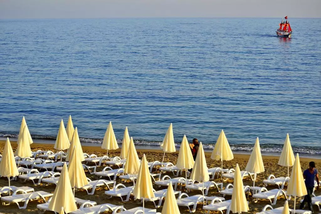 آزورا دولوکس ریزورت