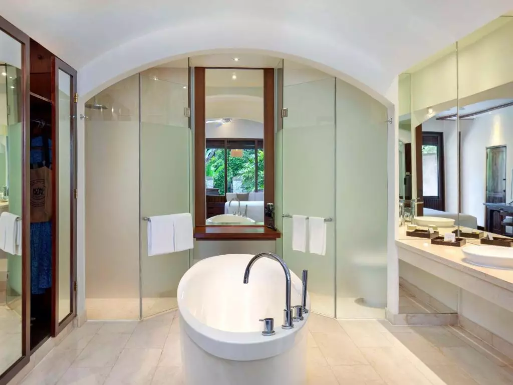 نووتل بنوآ بالی