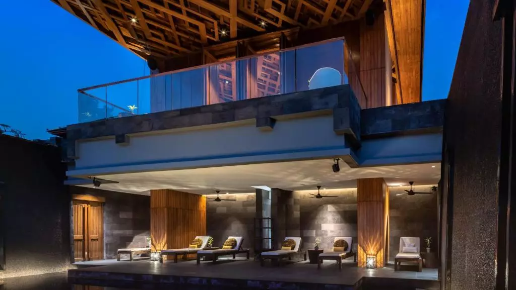 ایندیگو سمینیاک بیچ بالی