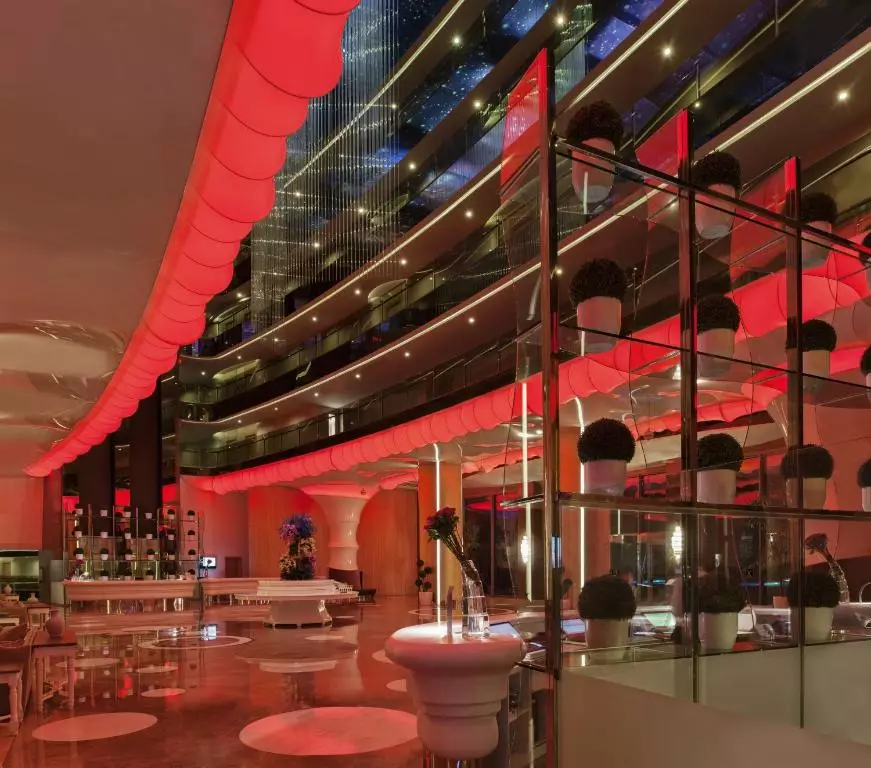 مکس رویال بلک آنتالیا