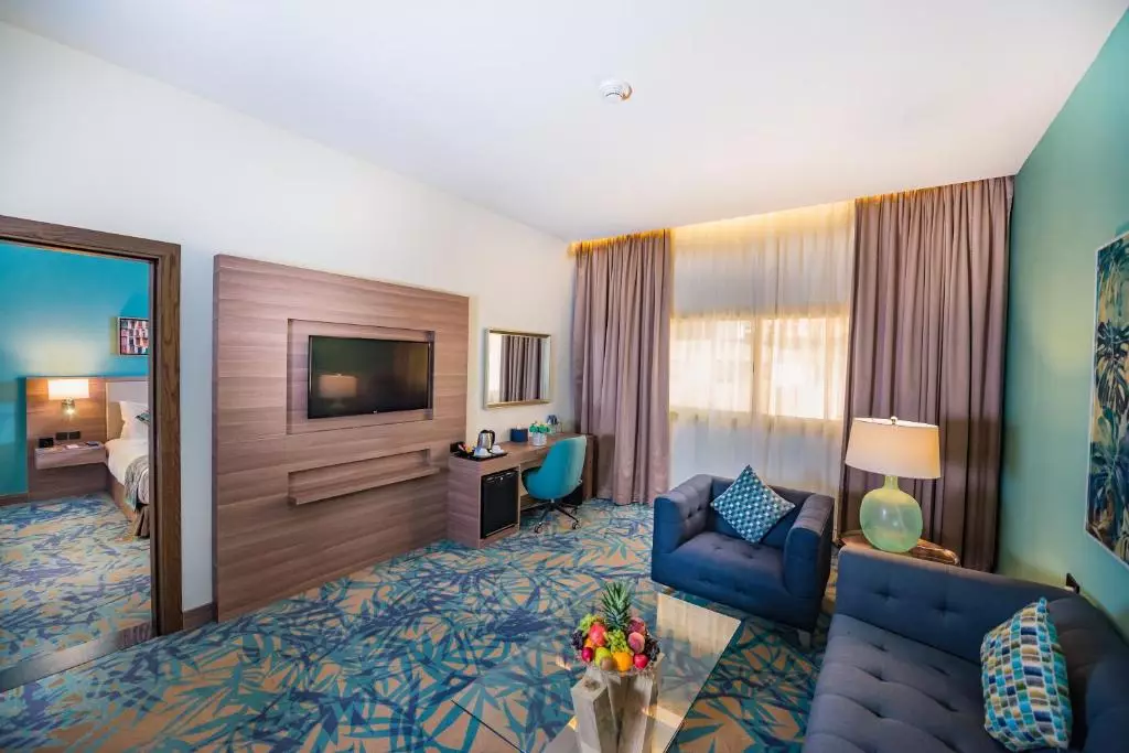 منا البارشا دبی