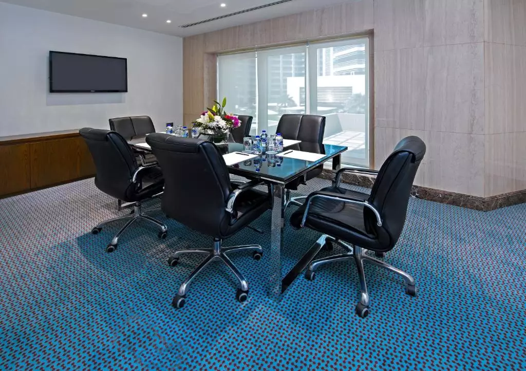 سام ور آپارتمان دبی