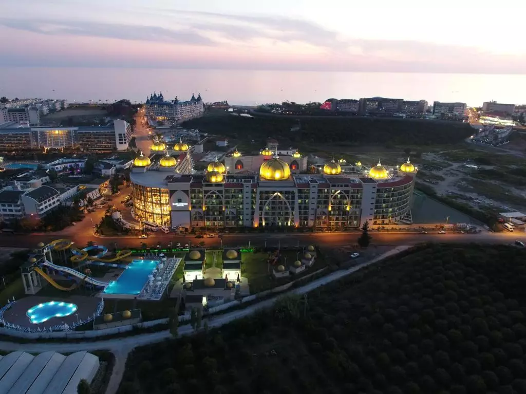 جافیرا دولوکس آلانیا