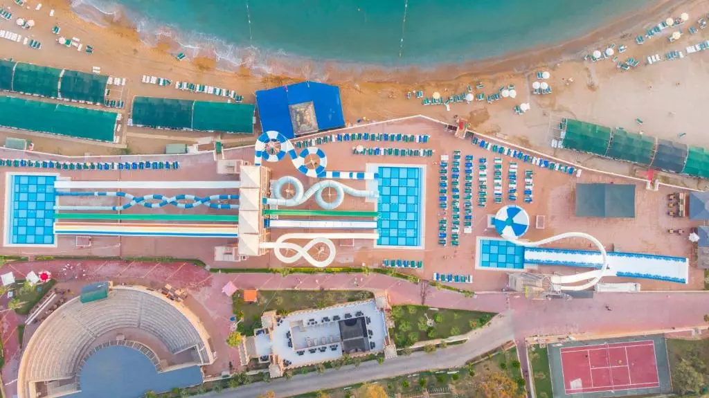 افتالیا مارین آلانیا