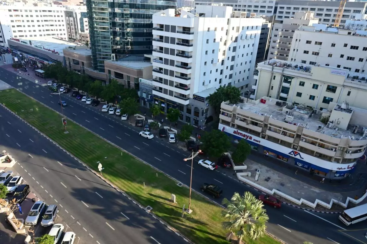 هتل لی پارادایس پالاس