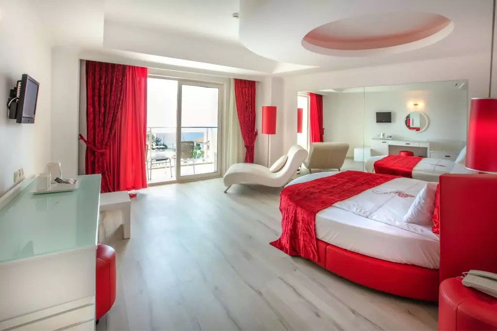 سی لایت ریزورت