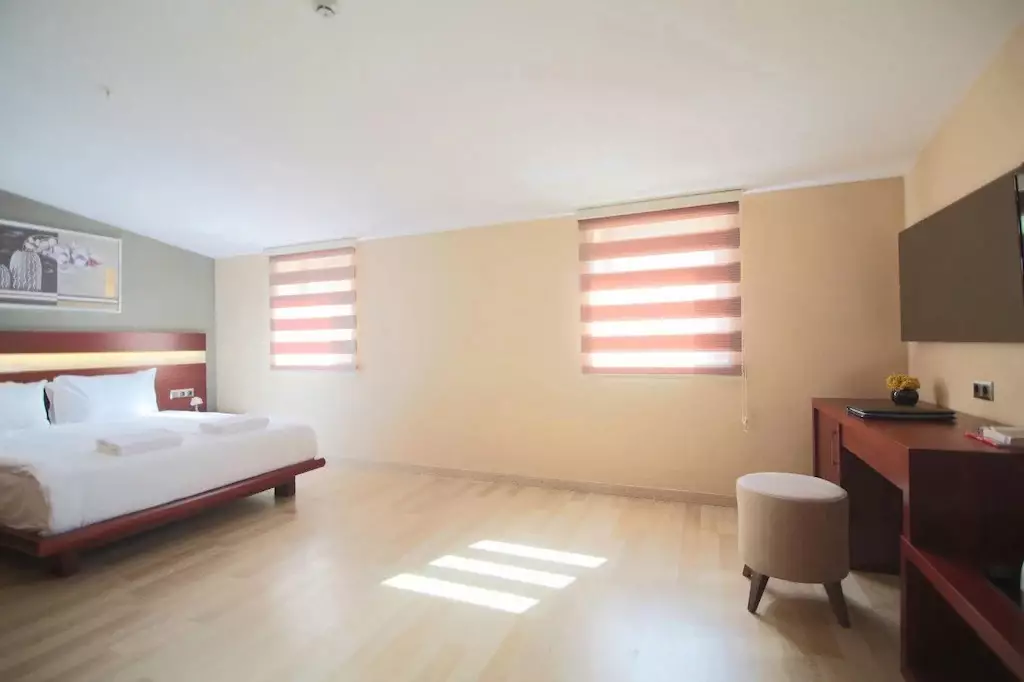 هتل پارک بای کلوور استانبول