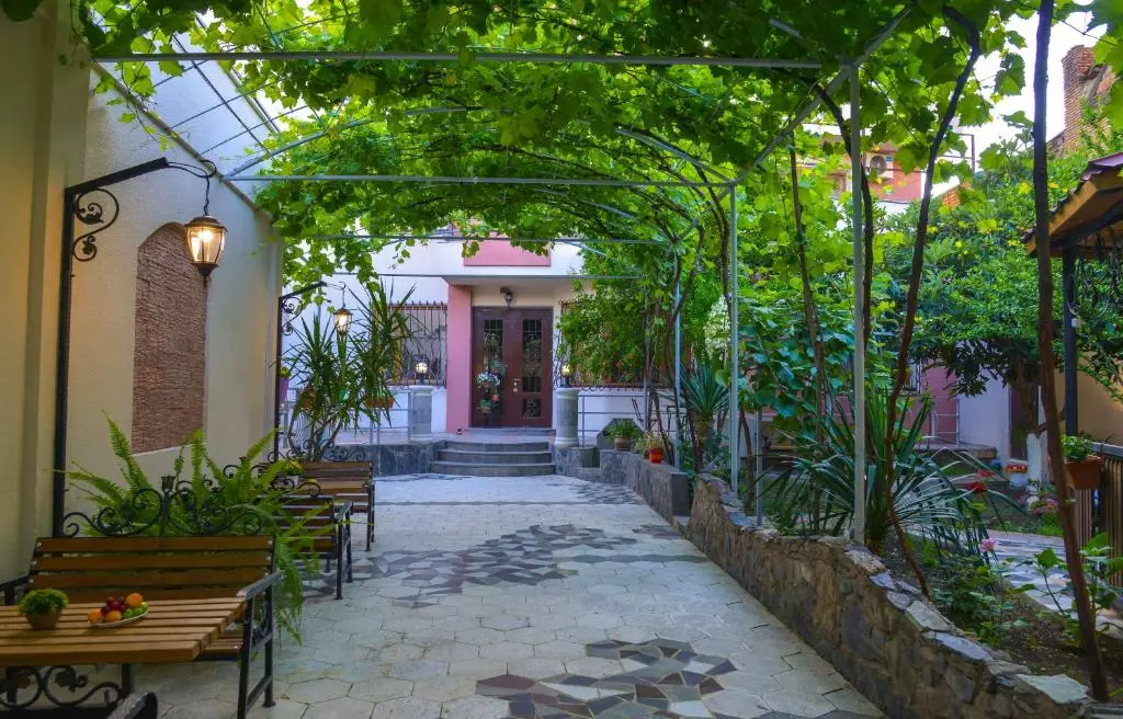 لیوین تفلیس