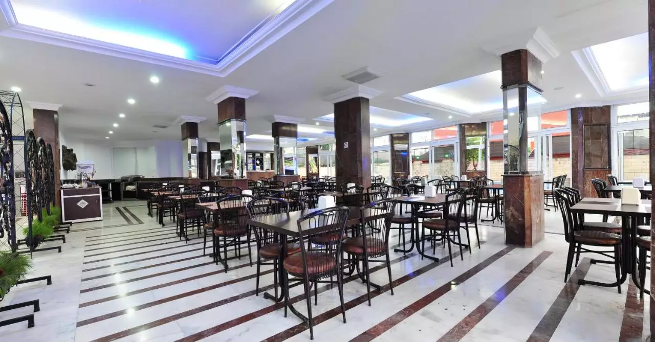 کلوپاترا سان لایت