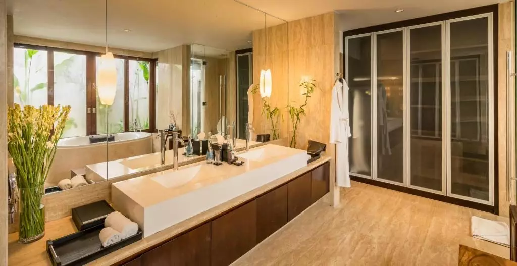 هتل اج بالی