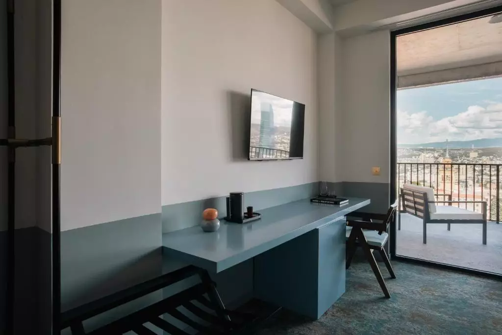 کاستر پلوکس تفلیس