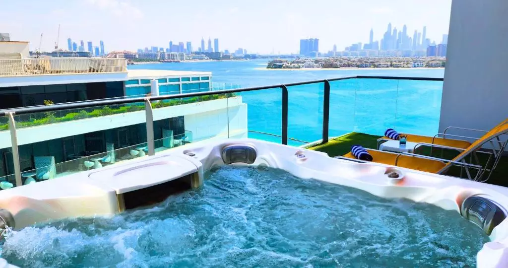 سی سنترال ریزورت دبی