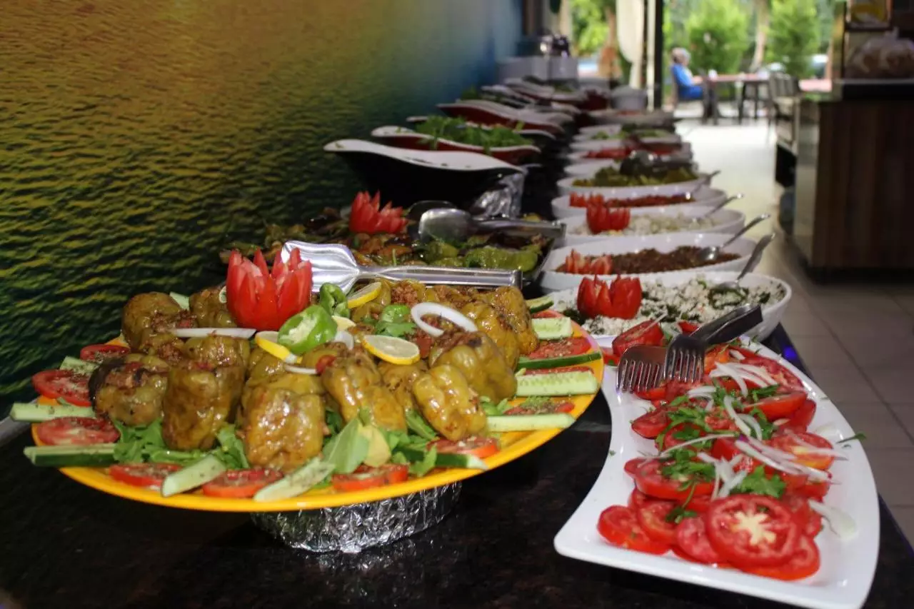 بین بیلا آلانیا