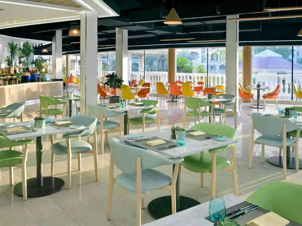 سوئيس الموروج دبی