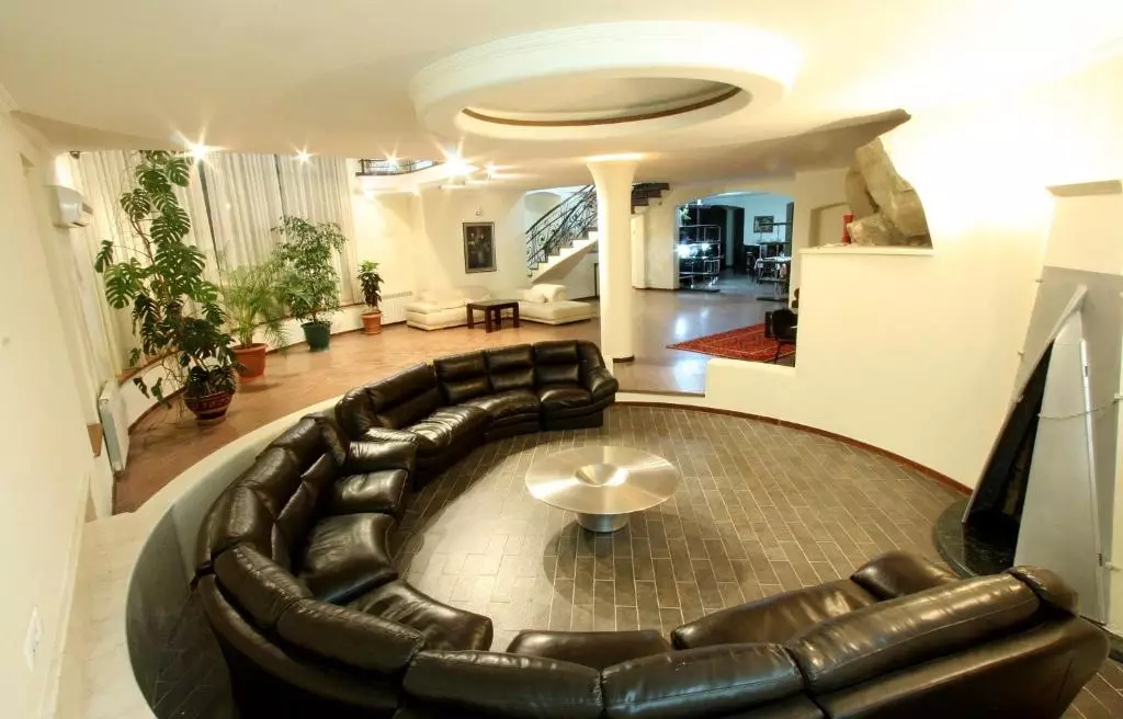 بیوموند گاردن تفلیس