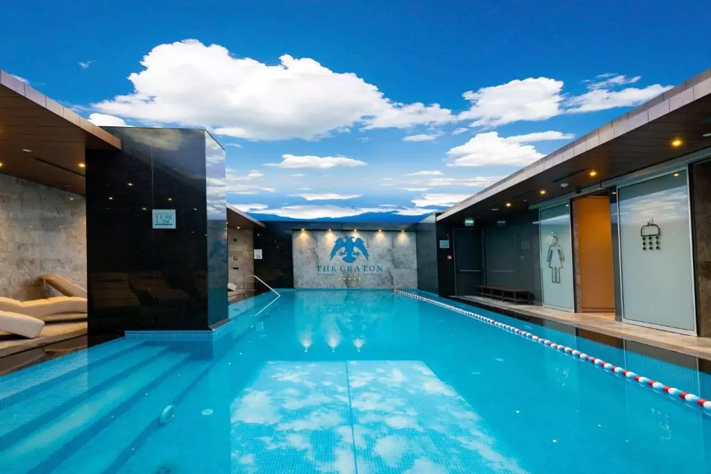 کراتون شیشلی استانبول