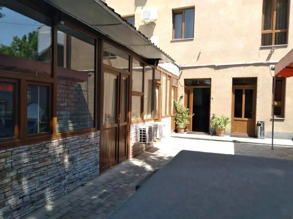 آرامزد ایروان