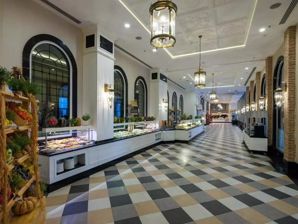 روبی پلاتینوم آلانیا