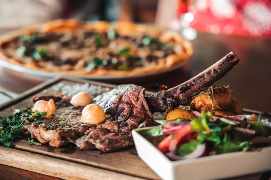 موتو پرمیوم و اسپا مارماریس