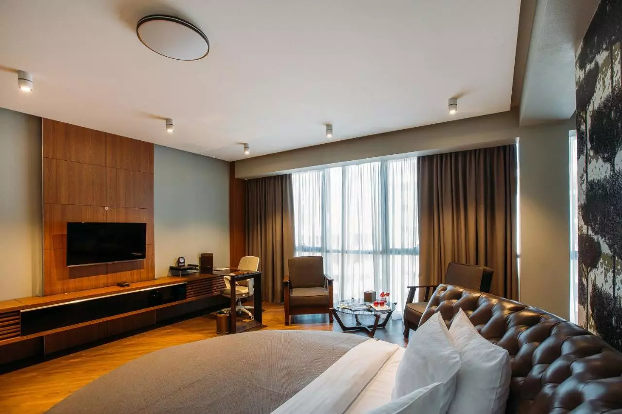 گلدن پالاس تفلیس