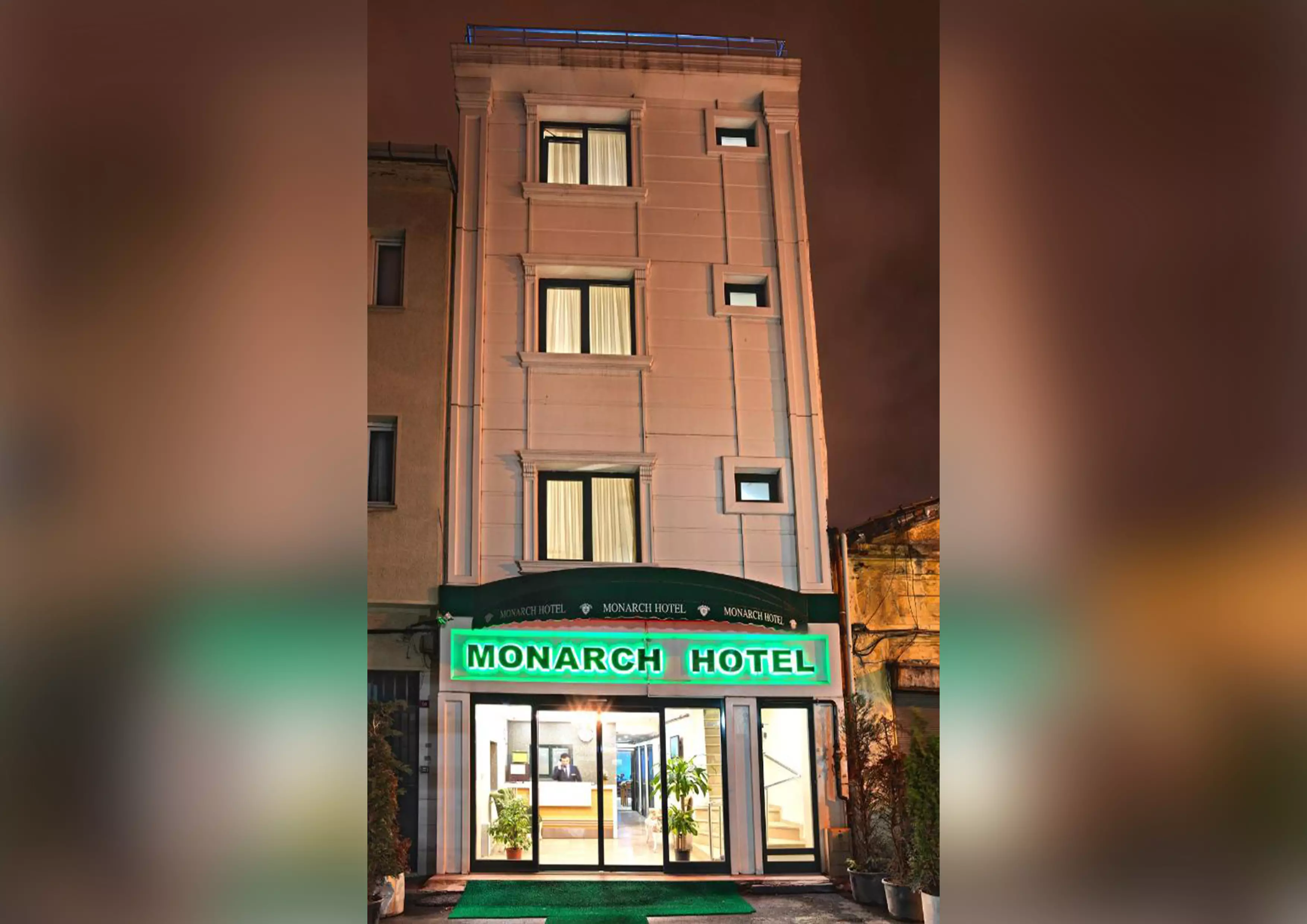 هتل مونارچ استانبول