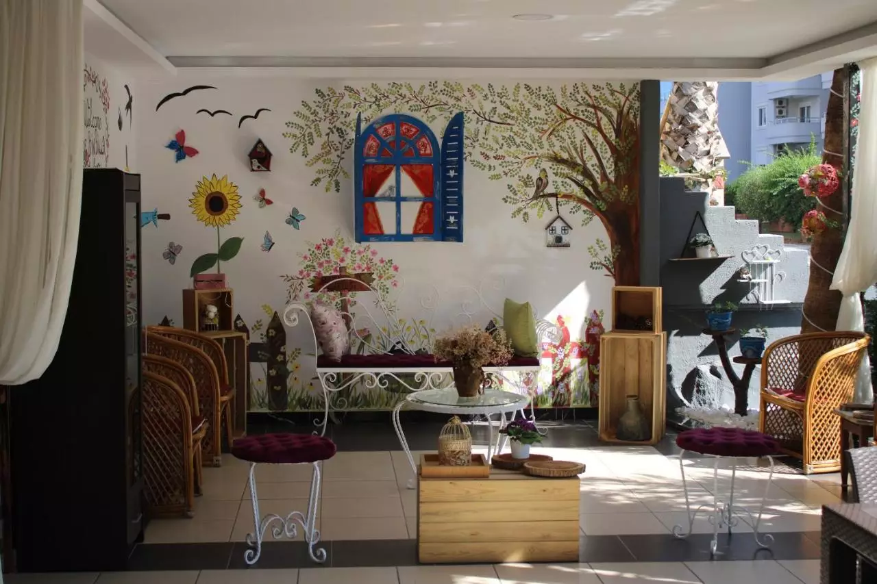 بین بیلا آلانیا