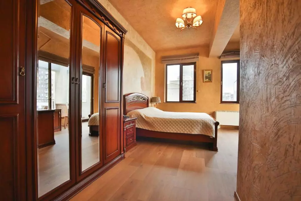 واین پالاس تفلیس