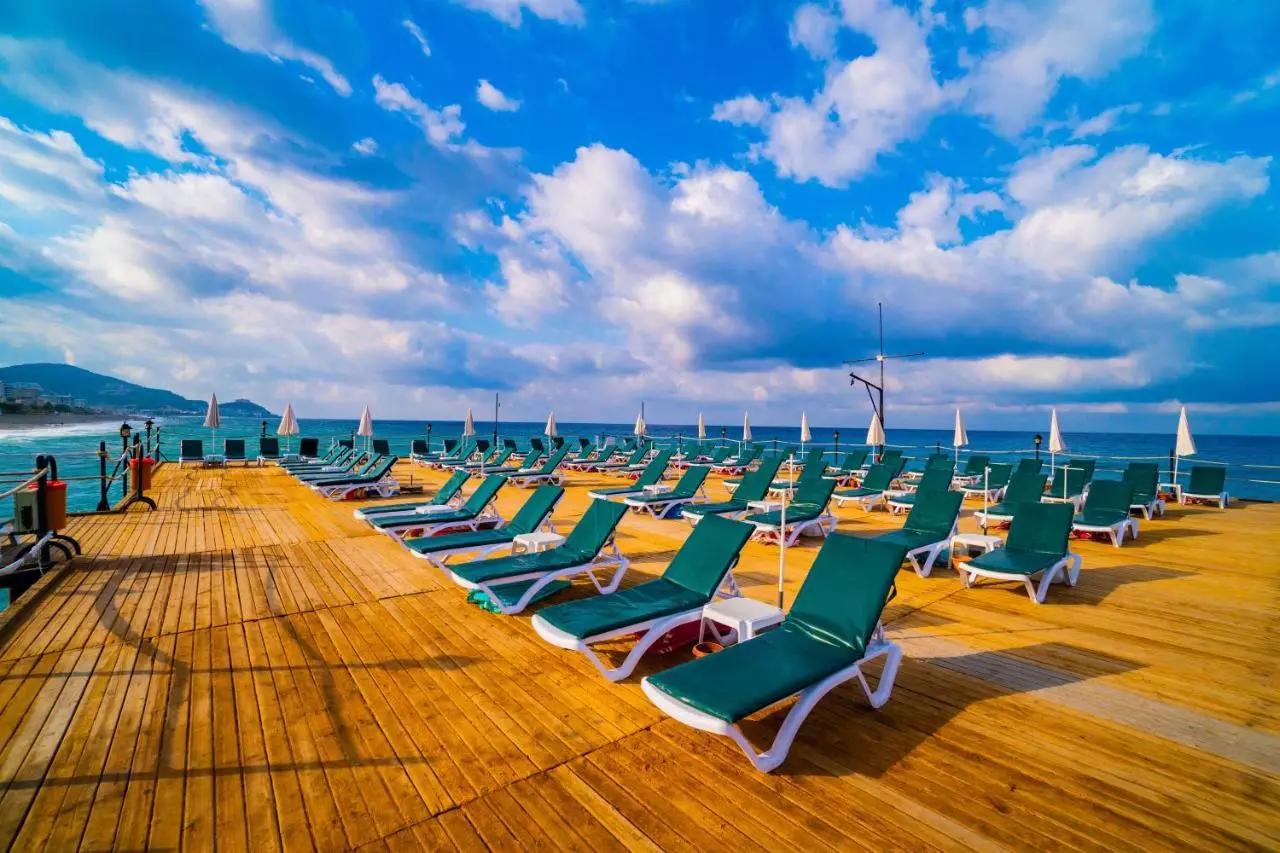 سنزا گرند سانتانا