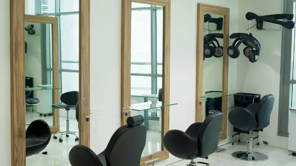 سیگنیچر وان تکام دبی