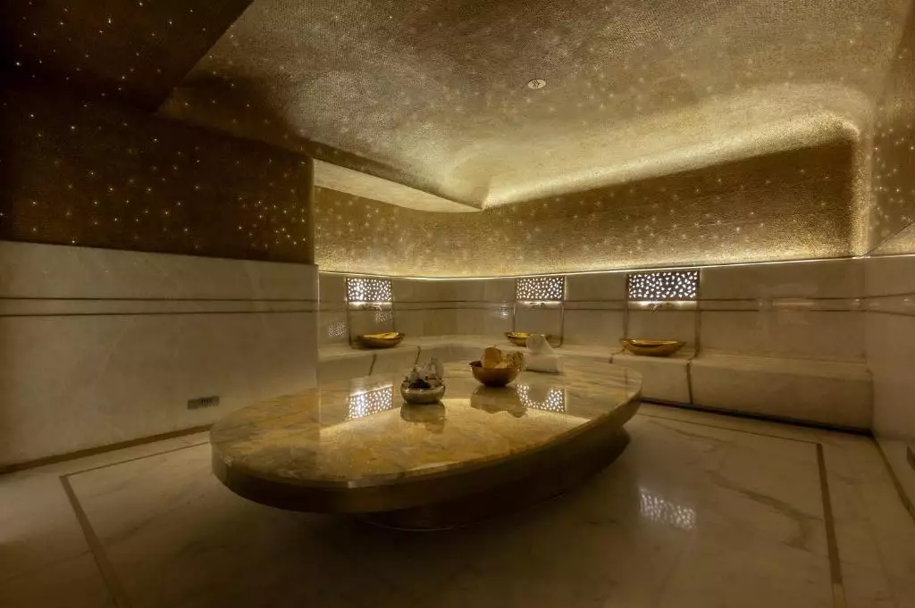 فایو لوکس دبی