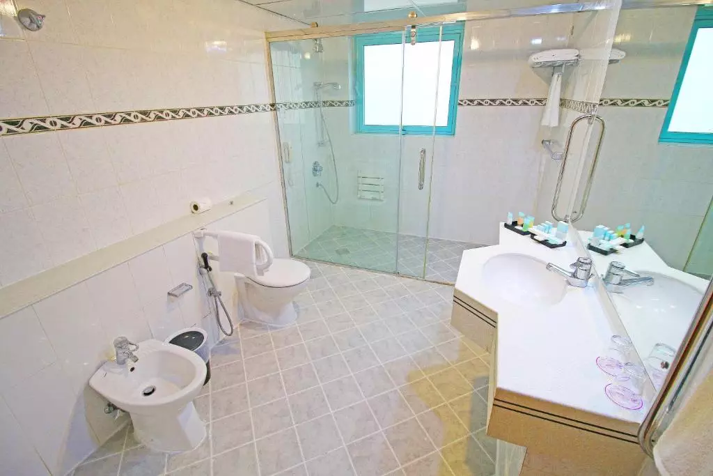 جورج بای سافرون دبی